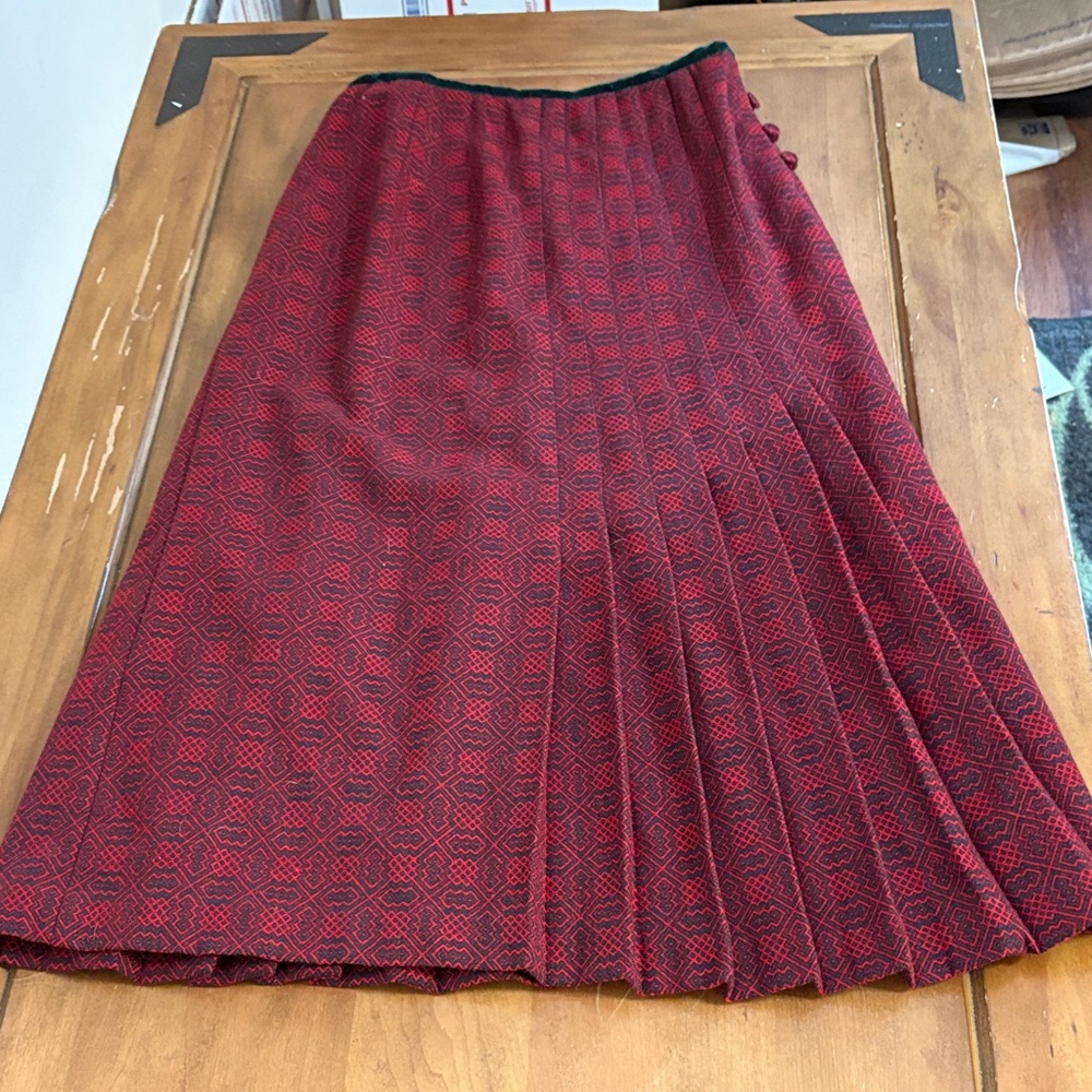 Cullinane Vintage Wool Elegant Red Patterned Skirt Size 12